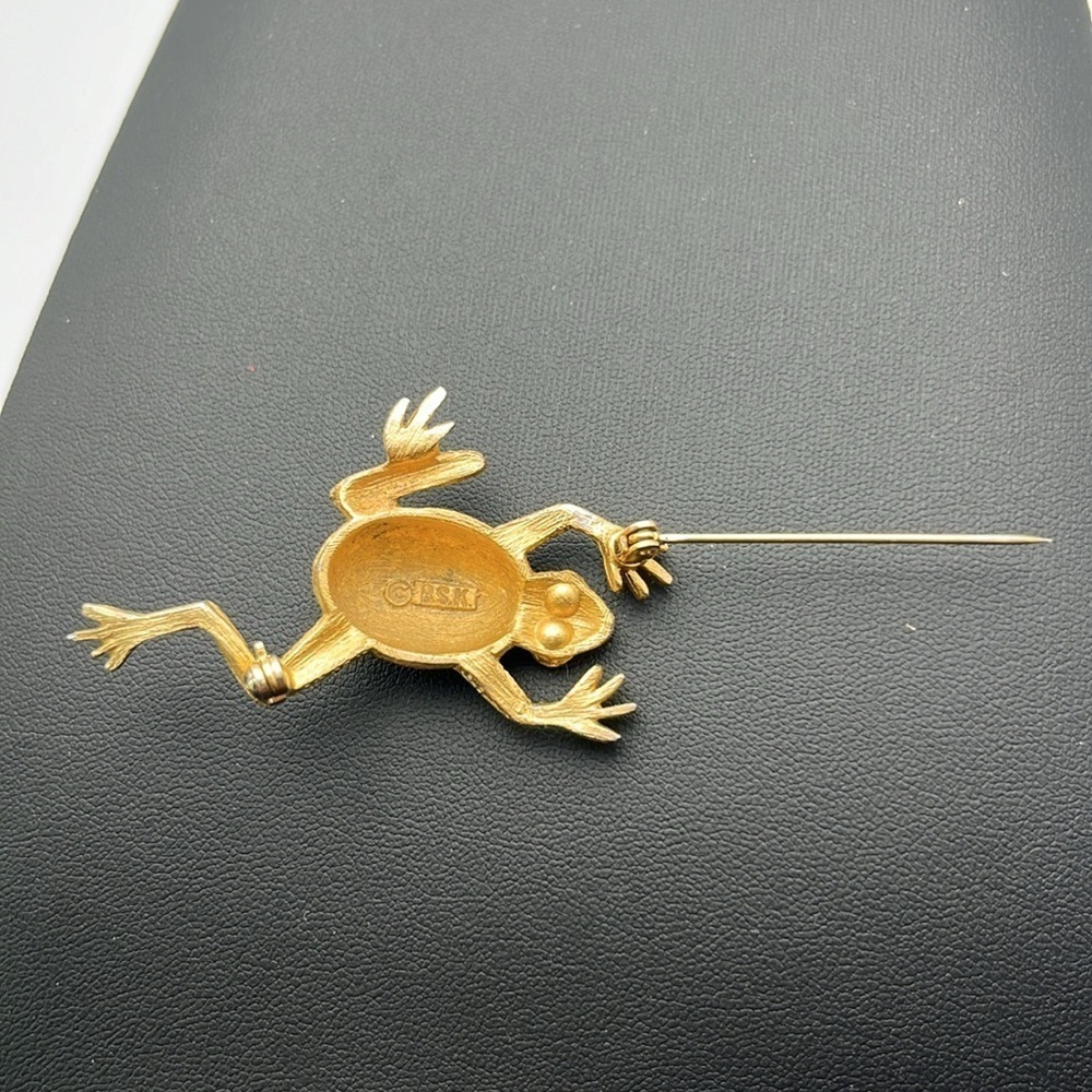 Vintage gold tone textured froggy frog pin brooch red eyes - Picture 6 of 11